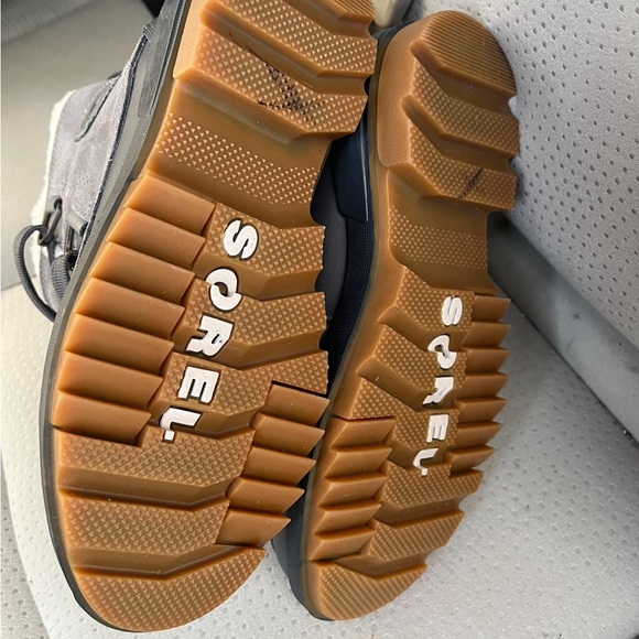 Womens Sorel boots - Picture 3 of 5